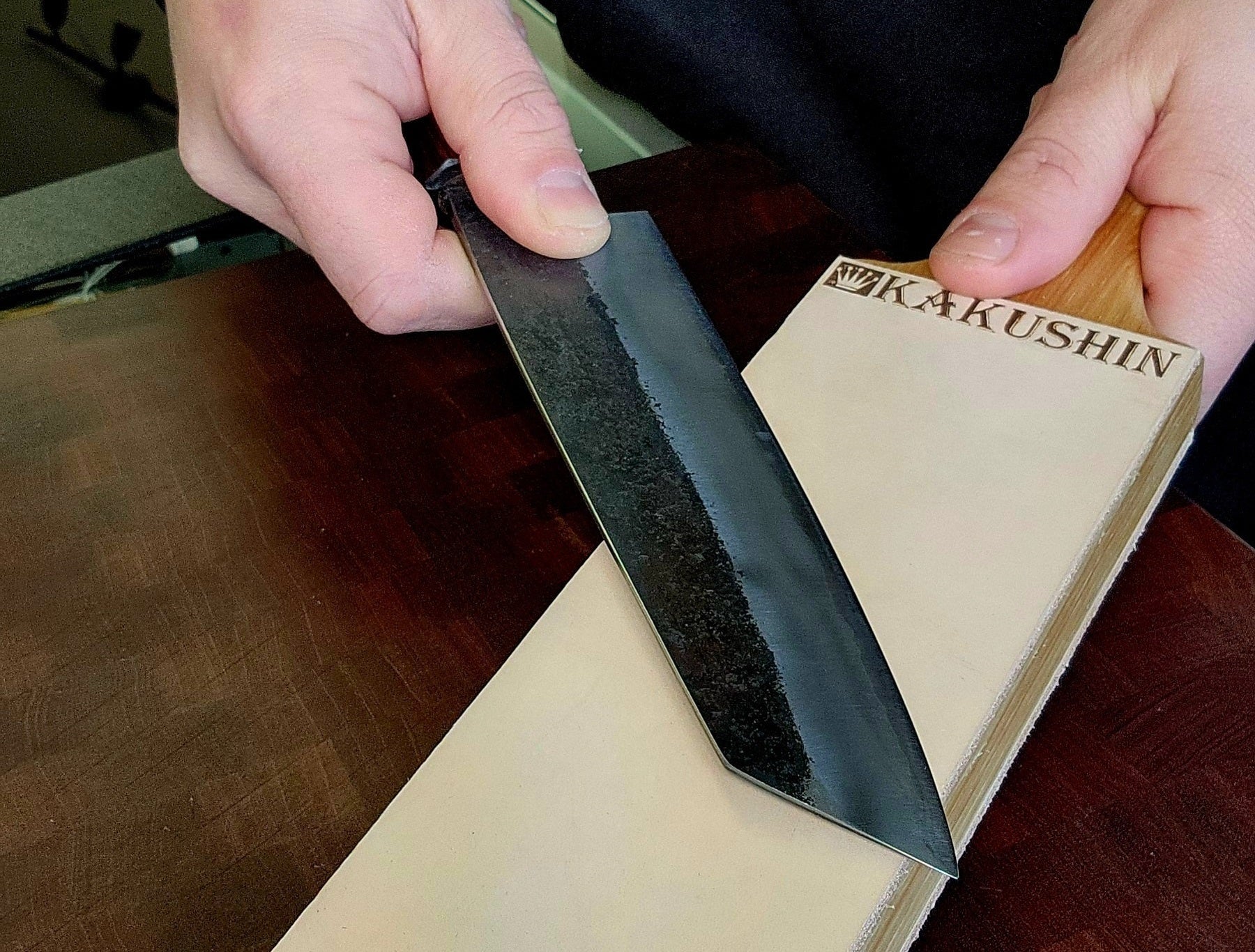 How-to Strop Your Knives: A Short Guide - Kakushin